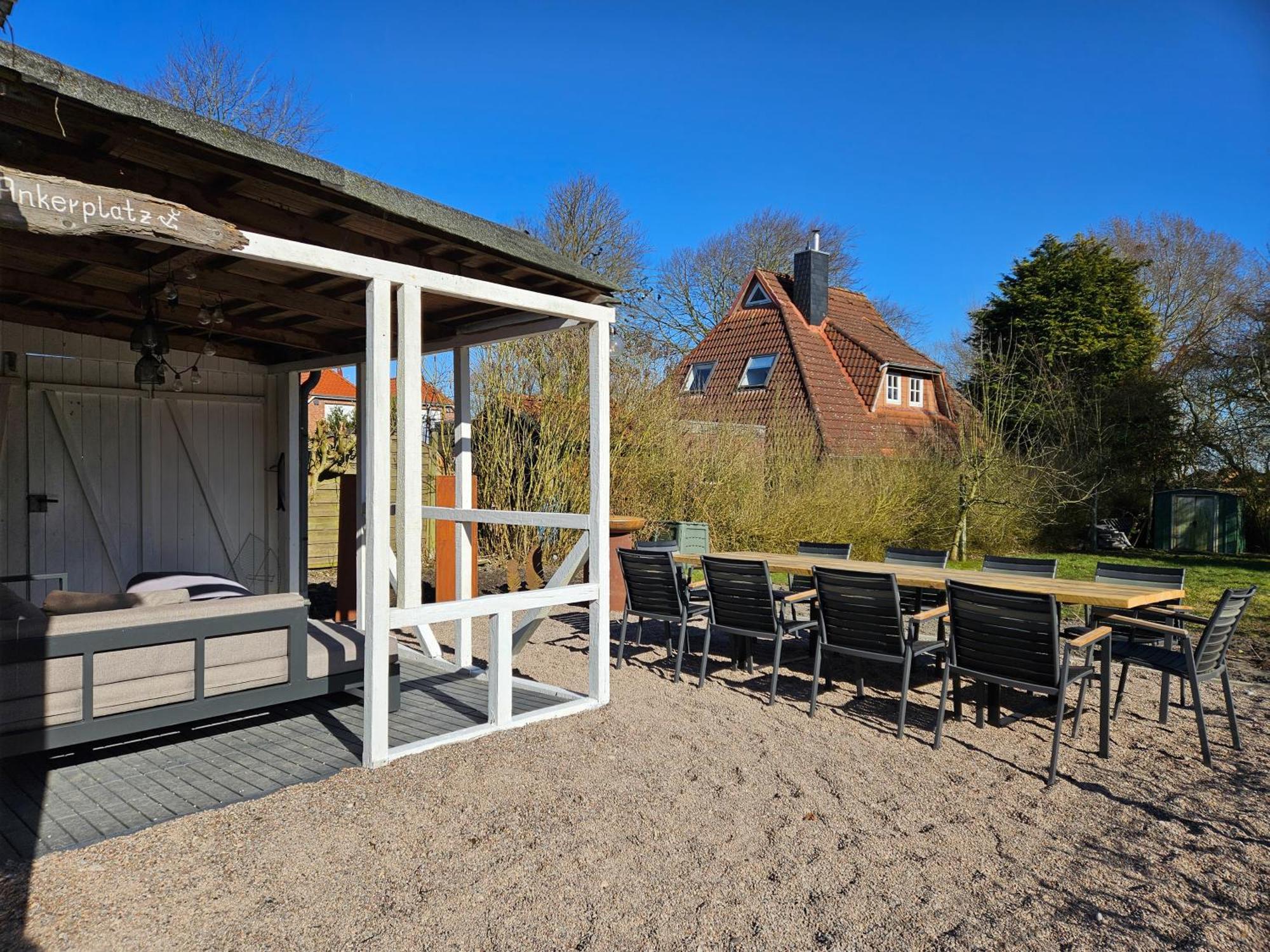 Ferienglück an der Nordsee: Erdgeschoss-Ferienwohnung mit Kamin und Garten Altfunnixsiel Exterior photo